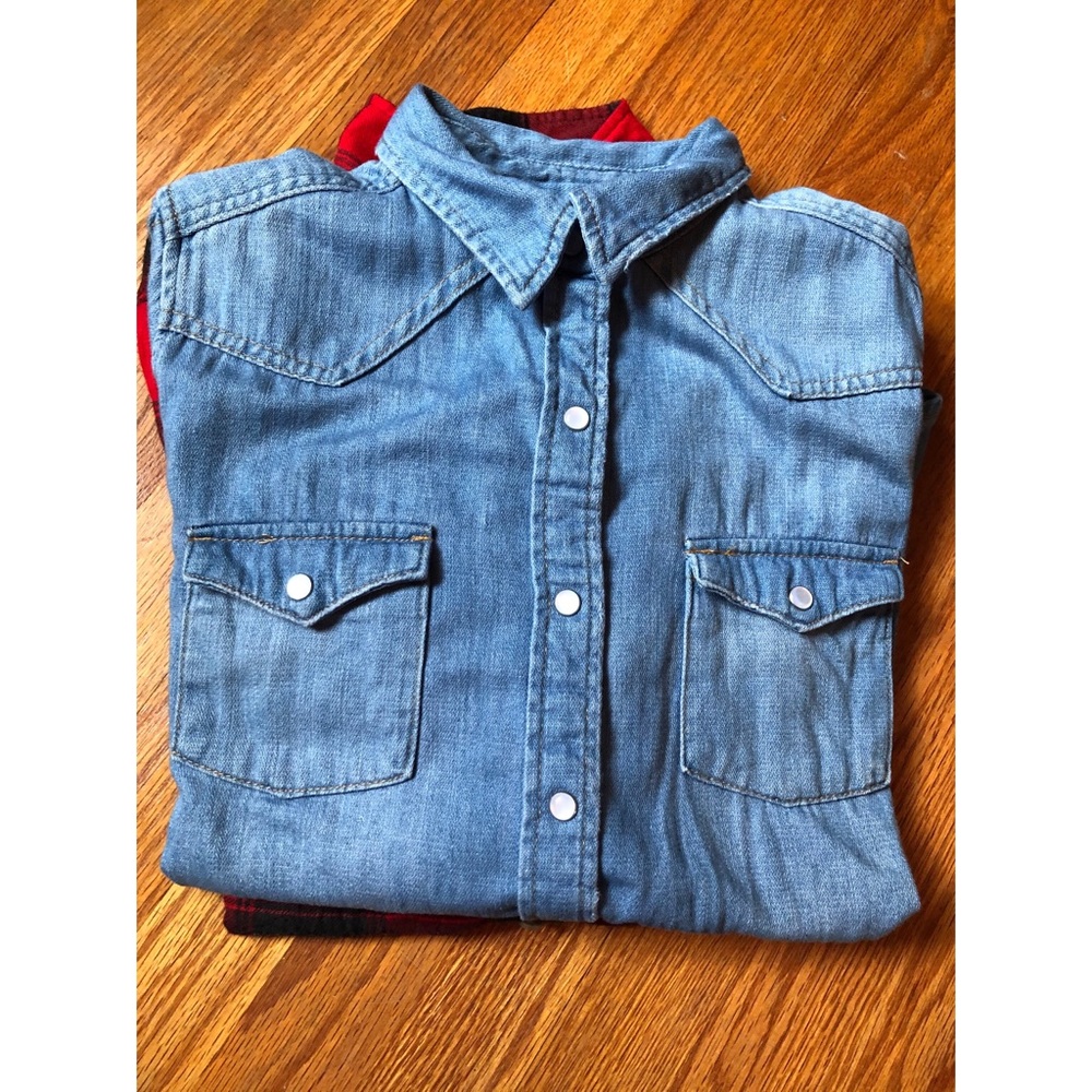 H&M | Universal Threads Denim Look Shirt Size: XS